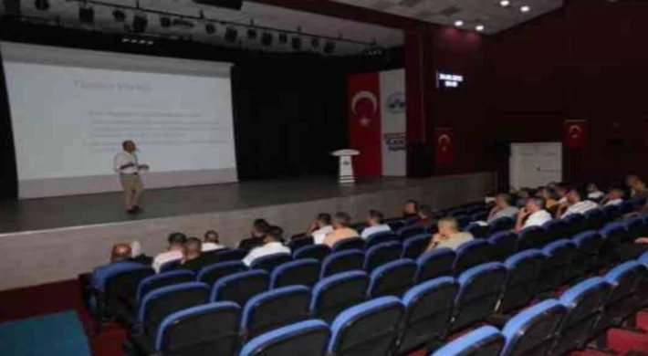 Elazığ Belediyesi’nden otobüs şoförlerine eğitim