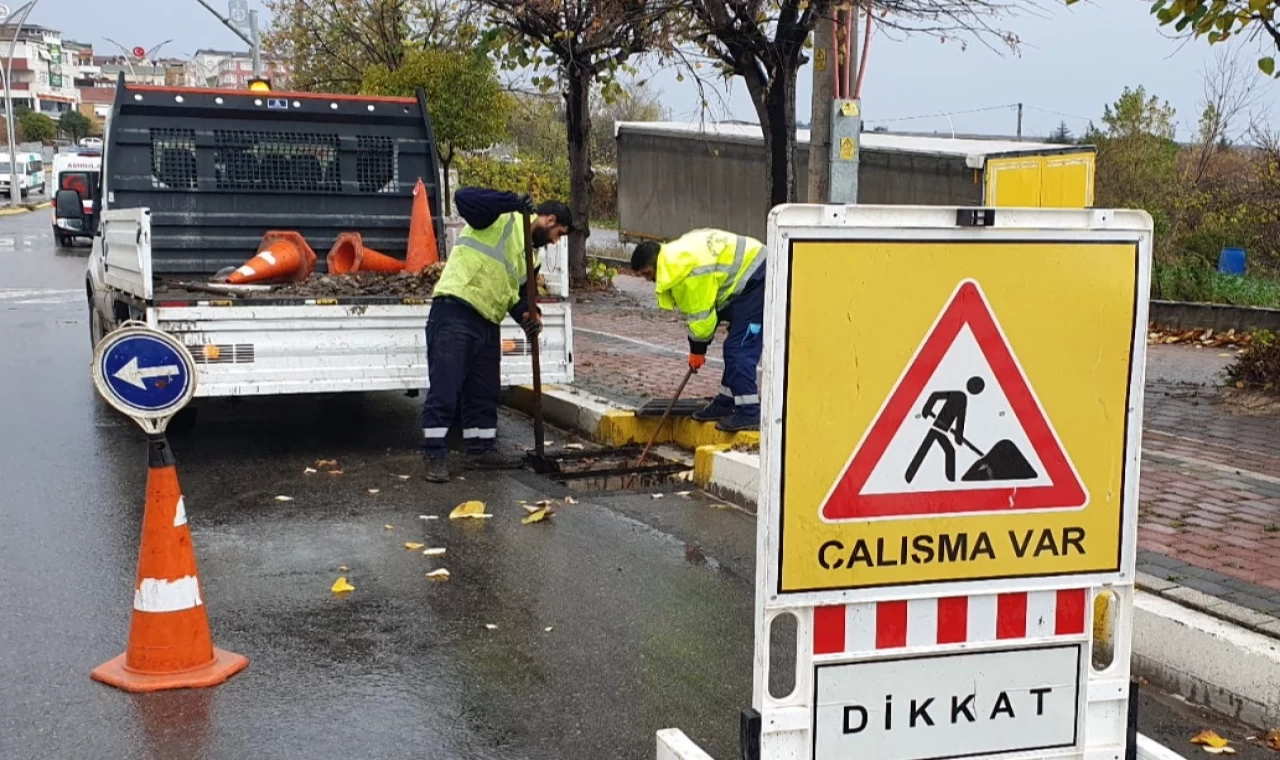 Kocaeli’nden mazgal ve menfez temizliği