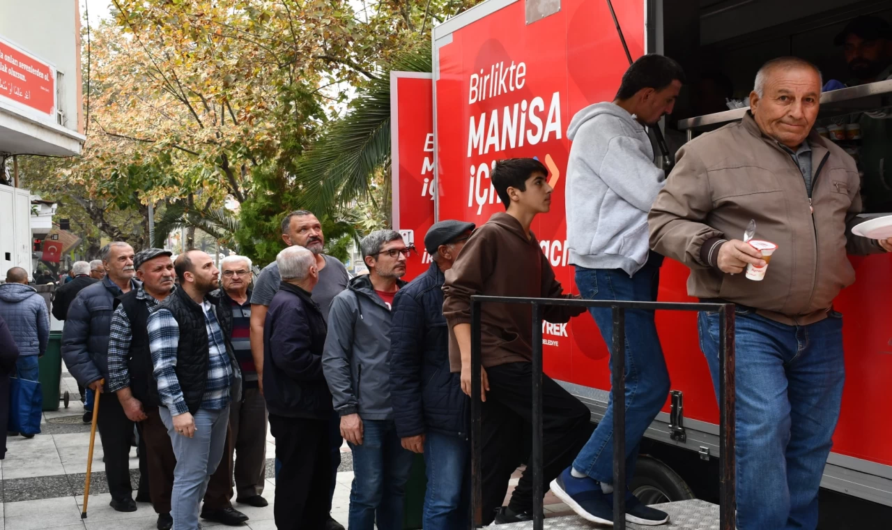 Manisa’da Kıbrıs Gazisi Ruayöz için pilav hayrı