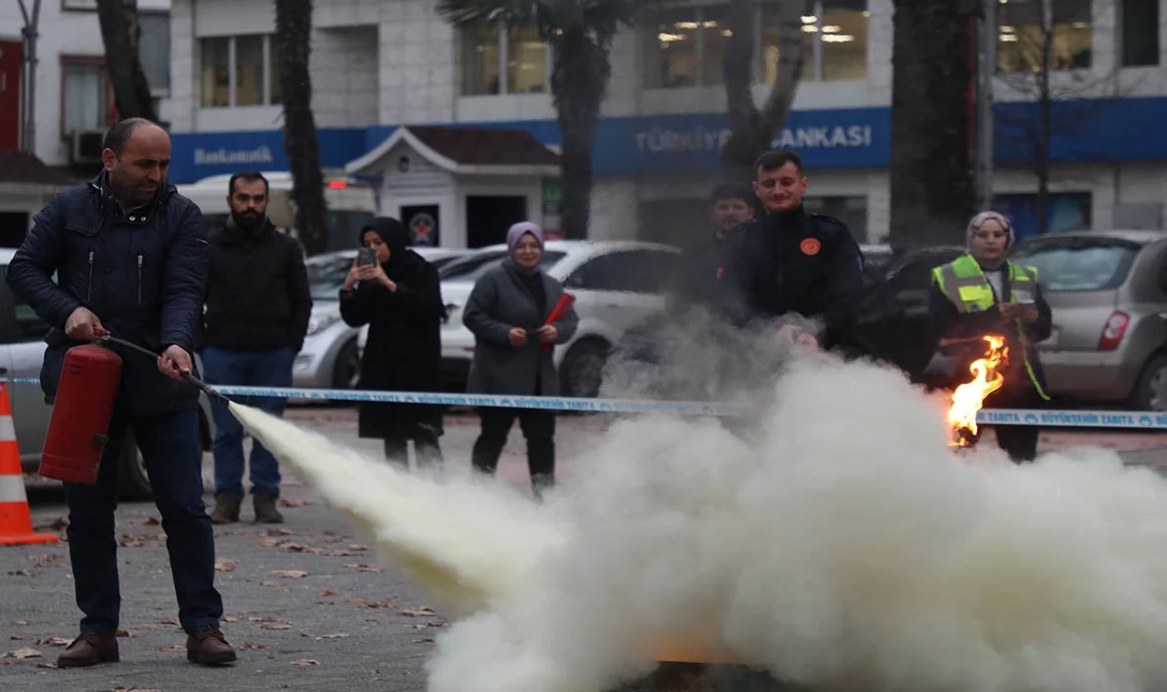 Sakarya’da ateşe müdahale eğitimi