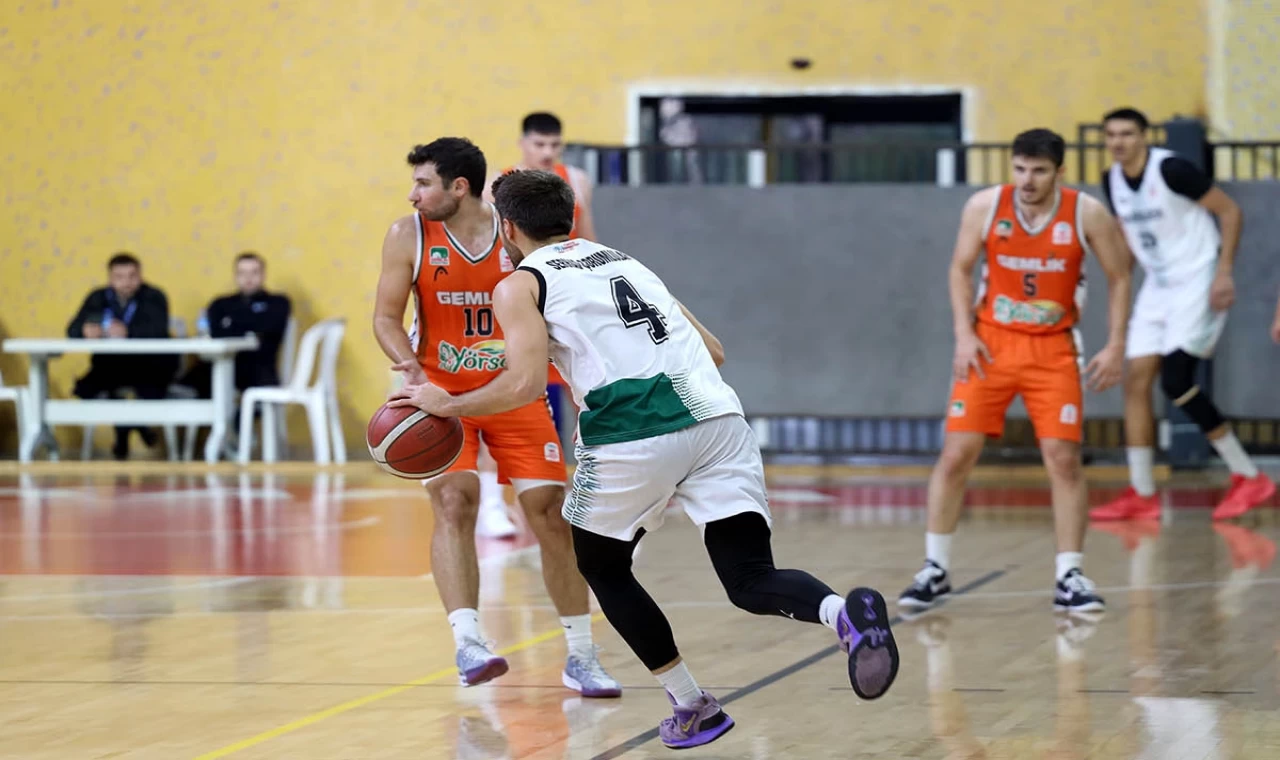 Sakaryalı basketbolcular Beylikdüzü’ne konuk olacak