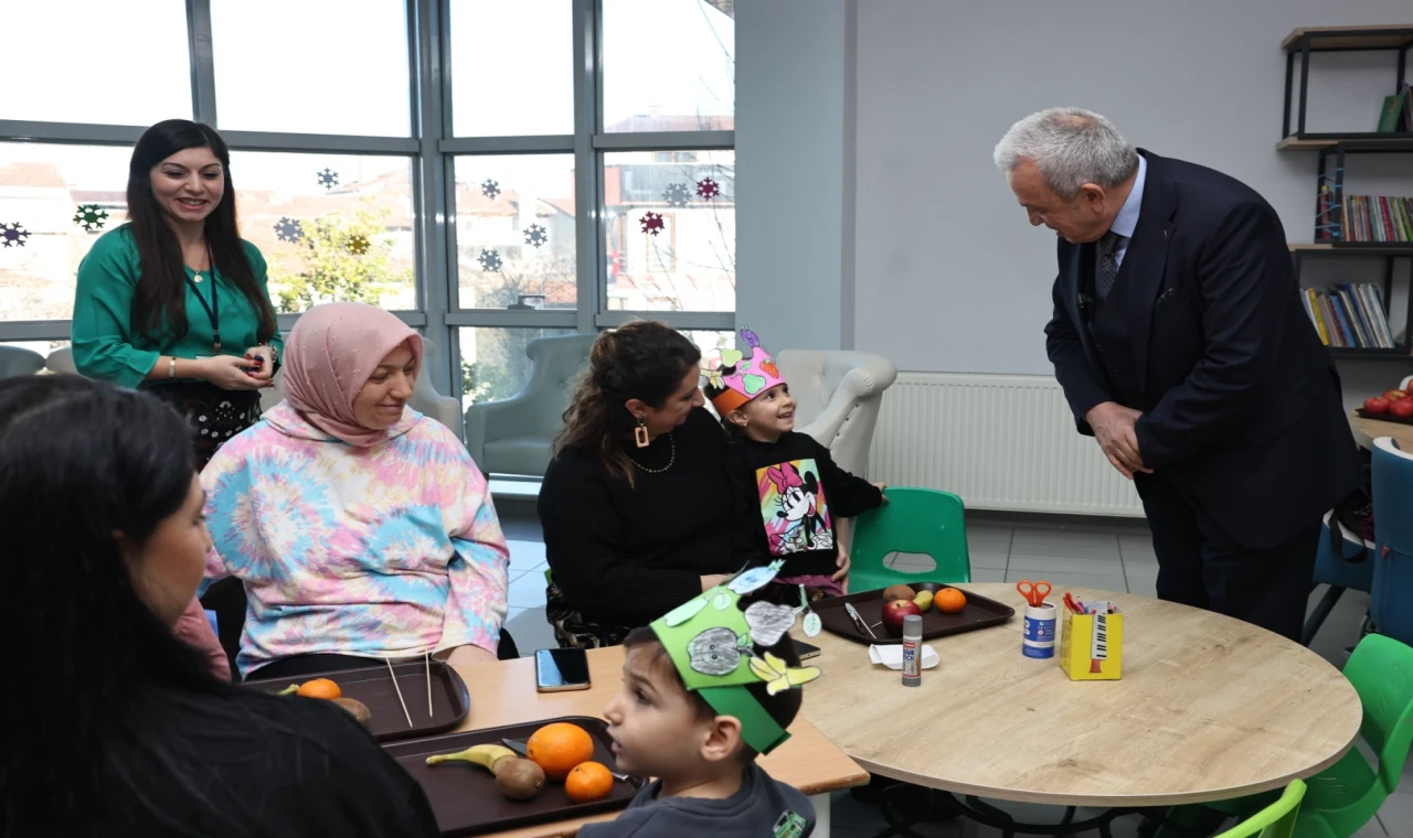 Başkan Özdemir’den Çalı Kadın ve Çocuk Akademisi’ne ziyaret