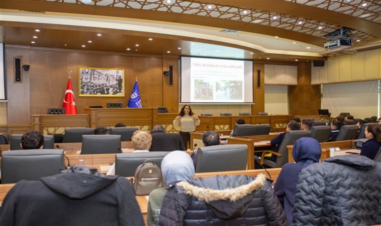 Bursa Büyükşehir personeline, ‘anne sütünün önemi farkındalık eğitimi’ verildi