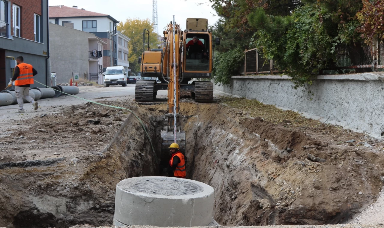 Eskişehir’de taşkınlara karşı altyapı çalışmaları sürüyor