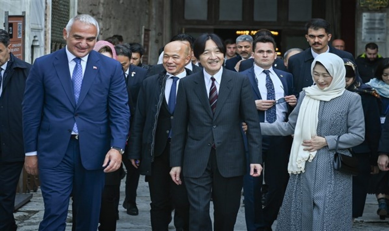 Japonya Veliaht Prens ve Prensesinden Ayasofya-i Kebir Cami-i Şerifi’ne ziyaret