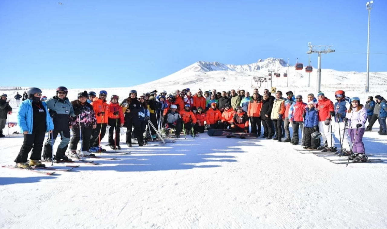 Kayseri Erciyes’te sezon açıldı