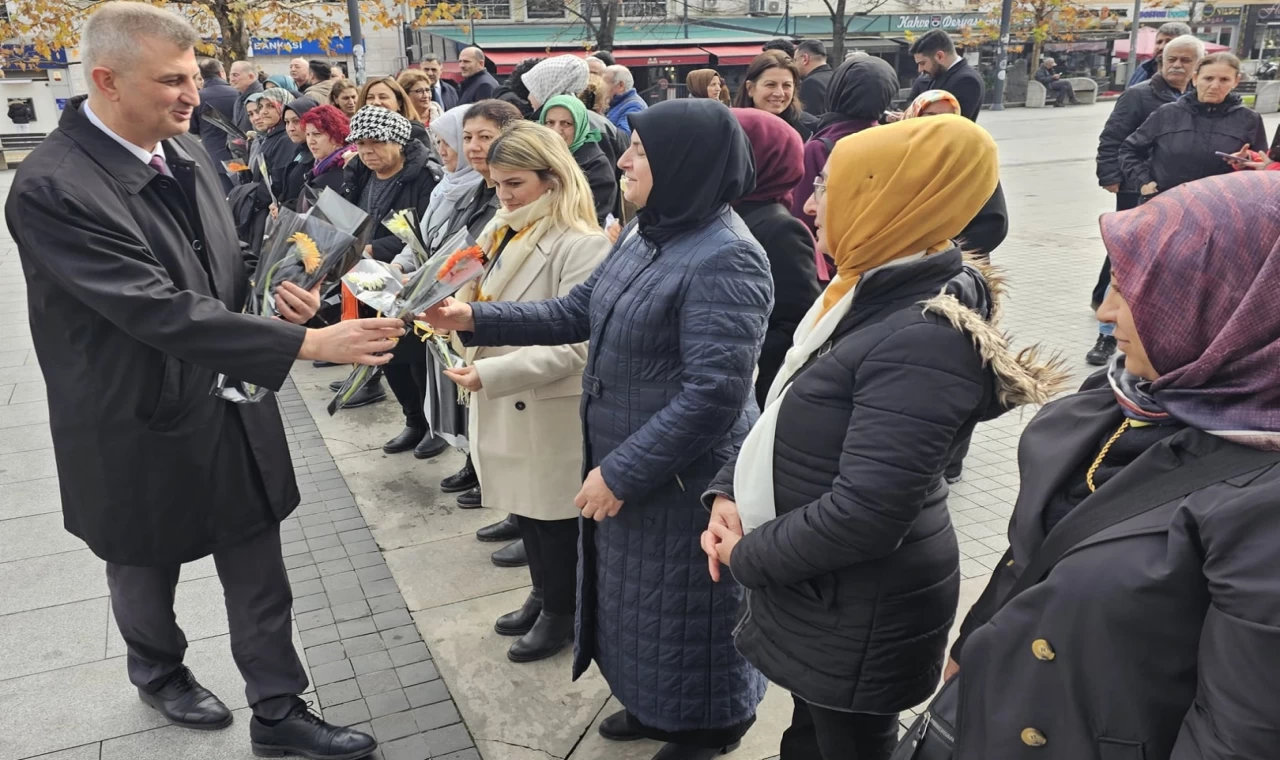 Kocaeli Gölcük’te Dünya Kadın Hakları Günü kutlandı