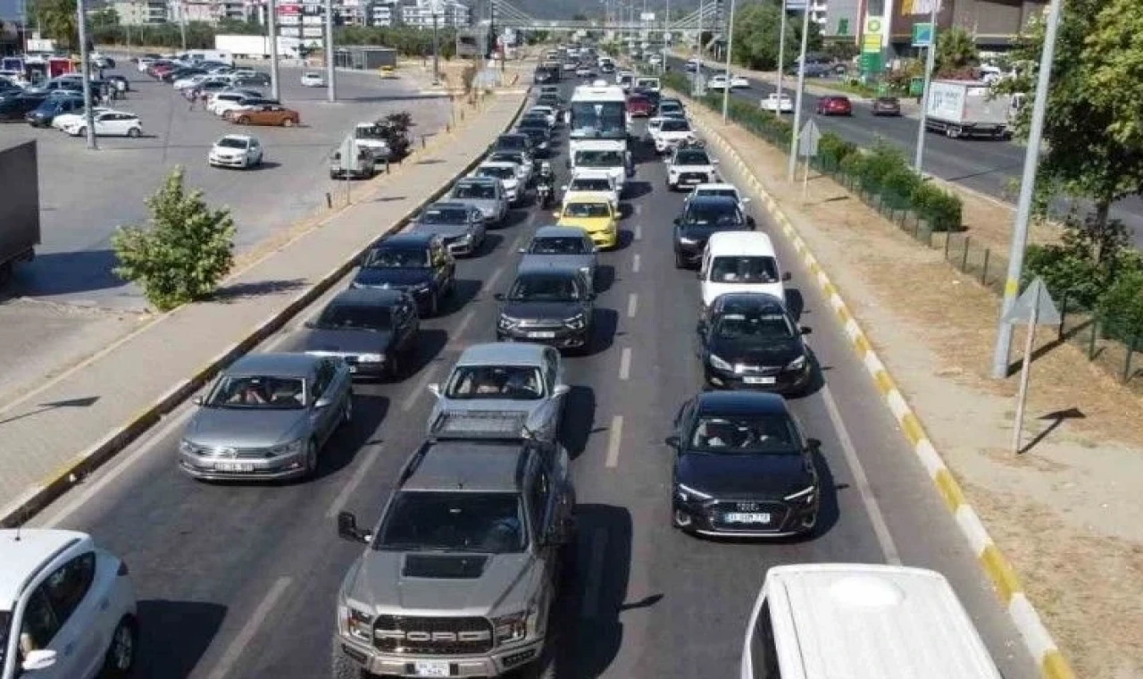 Trafikteki araçlar ’gri’ rengi sevdi... Toplam taşıt sayısı 31 milyonu geçti