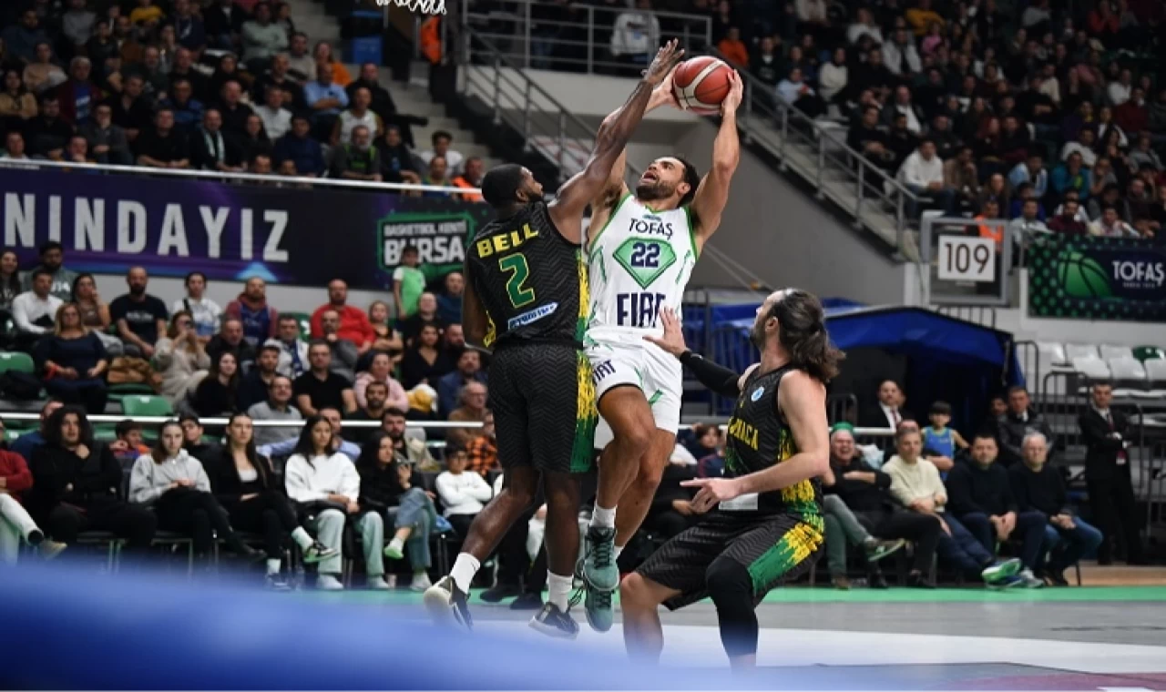 Yenilgisiz lider TOFAŞ Anadolu Efes’i ağırlayacak