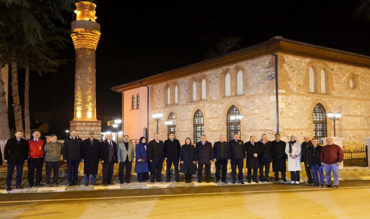 Bilecik’te tarihi camii 2 yıl sonra yeniden ibadete açıldı