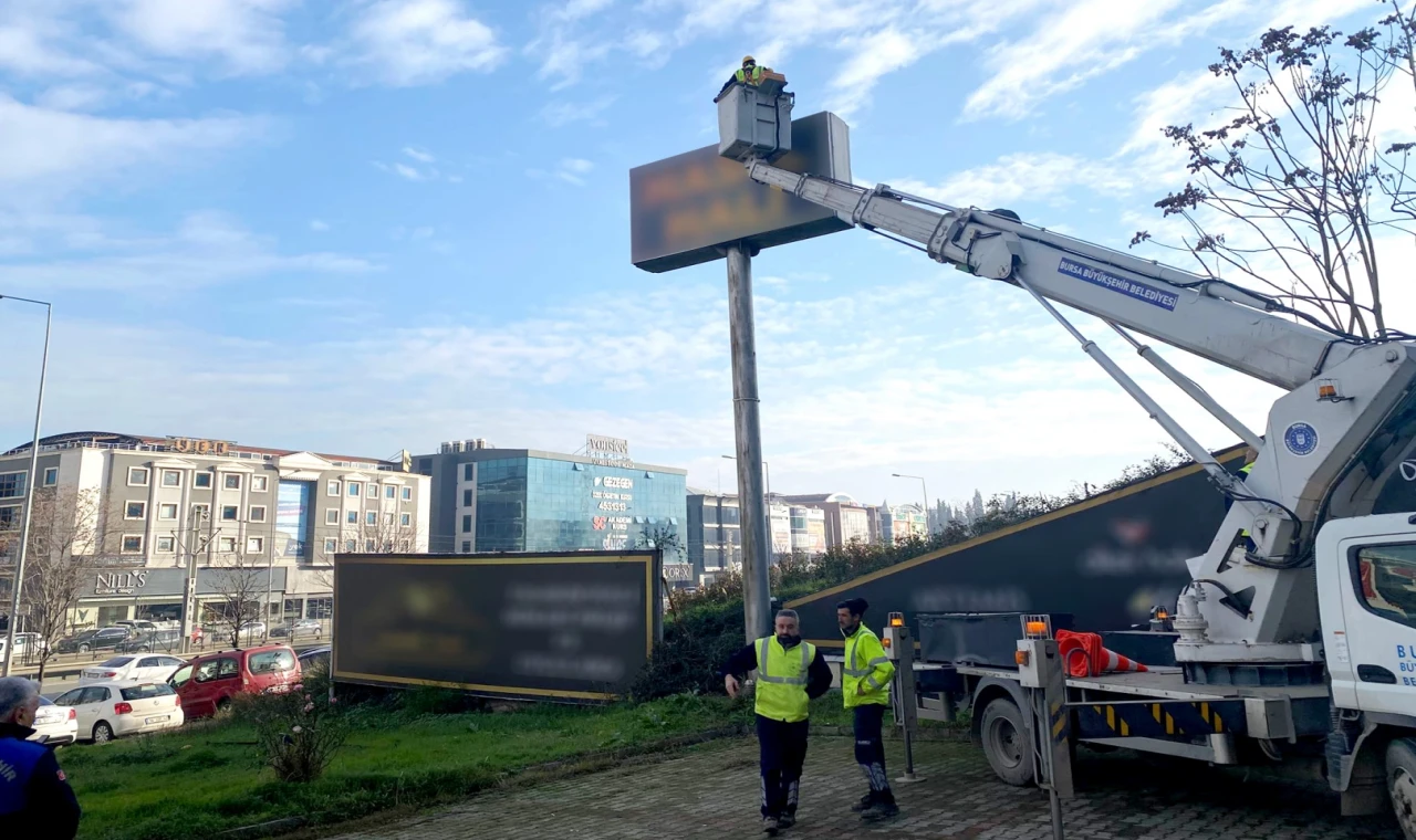 Bursa Büyükşehir ’estetik Bursa’ için sahada