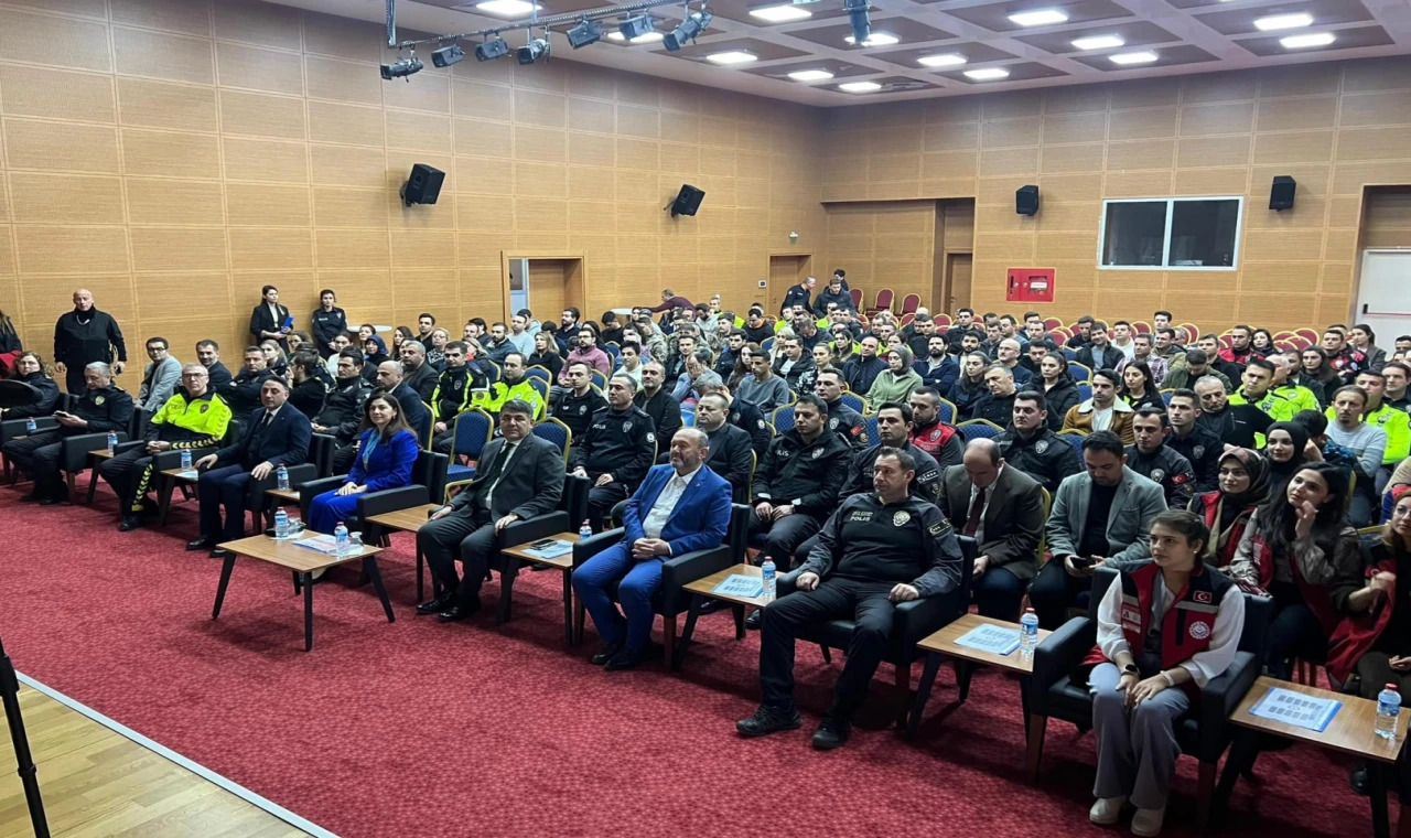 Edirne’de ”Koruyucu Aile Hizmeti” tanıtım toplantısı düzenlendi