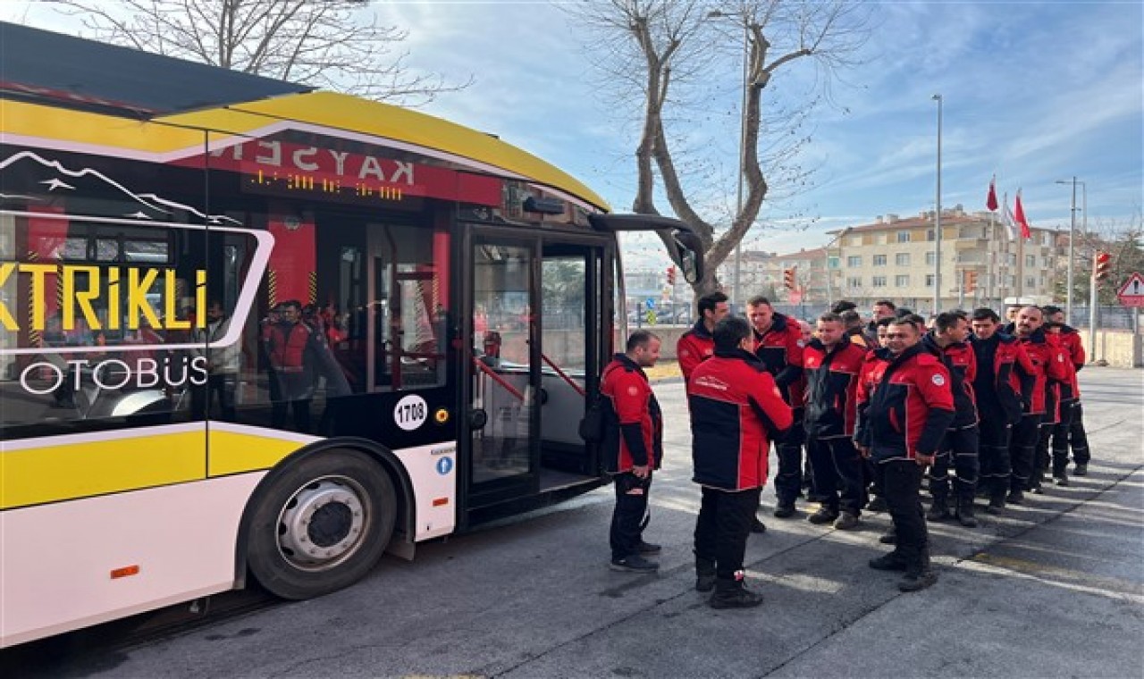 Kayseri Büyükşehir’den elektrikli araçlardaki arızalara müdahale eğitimi