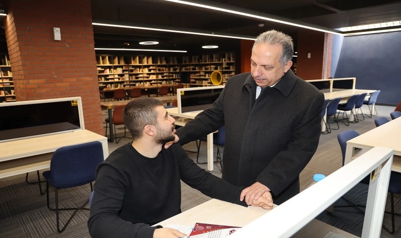 Kayseri Talas’ın kütüphanelerine ziyaretçi akını