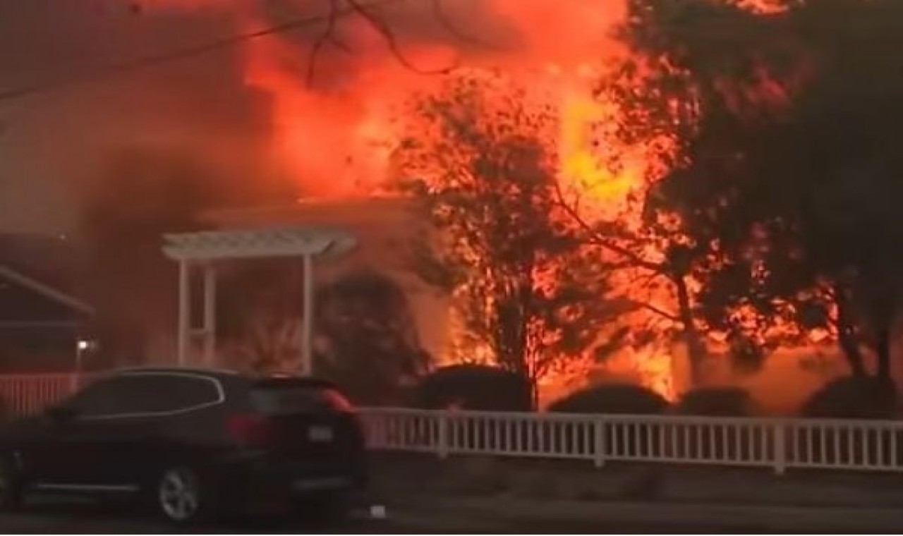 Orman yangınları nedeniyle Los Angeles’te olağanüstü hal ilan edildi