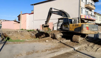 Sakarya’nın merkezindeki tarihi konağa ilk kazma vuruldu