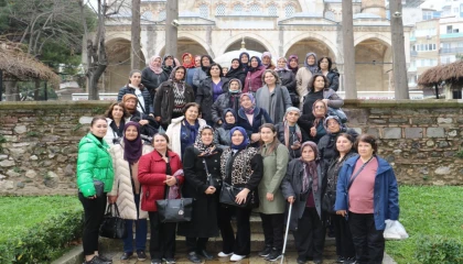 Saruhanlılı kadınlar Manisa’yı adım adım gezdi