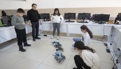 Tunceli’de robotik kodlama ile özgüvenleri gelişiyor